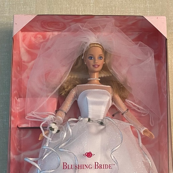 1999 Blushing Bride - Picture 2 of 10